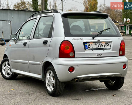 Серый Чери Кью Кью, объемом двигателя 1.08 л и пробегом 62 тыс. км за 2000 $, фото 3 на Automoto.ua