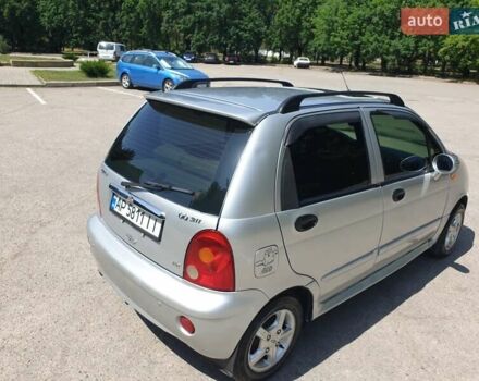 Сірий Чері Кью Кью, об'ємом двигуна 1.08 л та пробігом 93 тис. км за 3000 $, фото 13 на Automoto.ua