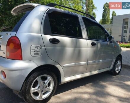 Сірий Чері Кью Кью, об'ємом двигуна 1.08 л та пробігом 93 тис. км за 3000 $, фото 4 на Automoto.ua
