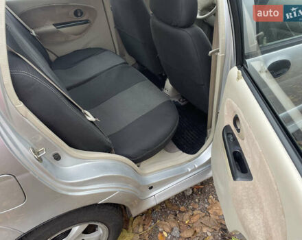 Чері Кью Кью 2011 у Прилуках на Automoto.ua Сірий Чері Кью Кью, об'ємом двигуна 1.08 л та пробігом 120 тис. км за 1999 $, фото 7 на Automoto.ua