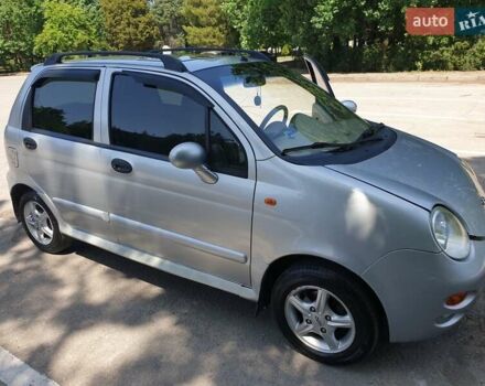 Сірий Чері Кью Кью, об'ємом двигуна 1.08 л та пробігом 93 тис. км за 3000 $, фото 5 на Automoto.ua