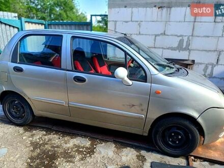 Серый Чери Кью Кью, объемом двигателя 1.1 л и пробегом 200 тыс. км за 1700 $, фото 1 на Automoto.ua