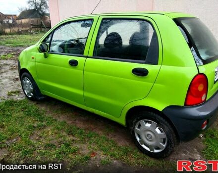 Зеленый Чери Кью Кью, объемом двигателя 1.1 л и пробегом 120 тыс. км за 1800 $, фото 3 на Automoto.ua