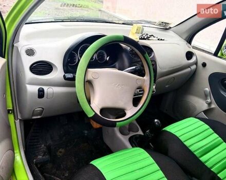 Зеленый Чери Кью Кью, объемом двигателя 1.1 л и пробегом 120 тыс. км за 1800 $, фото 7 на Automoto.ua