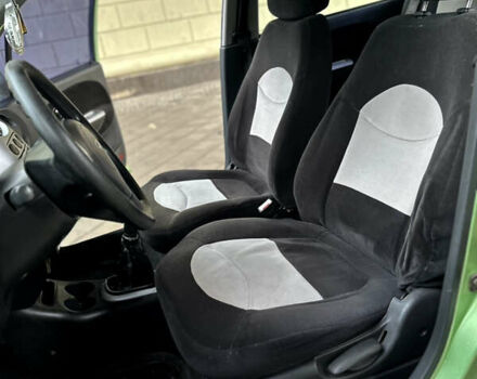 Зеленый Чери Кью Кью, объемом двигателя 1.08 л и пробегом 21 тыс. км за 1800 $, фото 7 на Automoto.ua