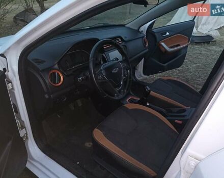 Белый Чери Tiggo 2, объемом двигателя 1.5 л и пробегом 200 тыс. км за 6700 $, фото 13 на Automoto.ua