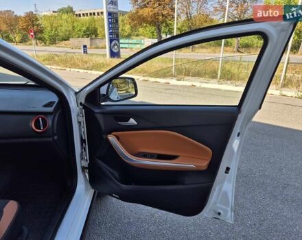 Белый Чери Tiggo 2, объемом двигателя 1.5 л и пробегом 85 тыс. км за 6800 $, фото 21 на Automoto.ua