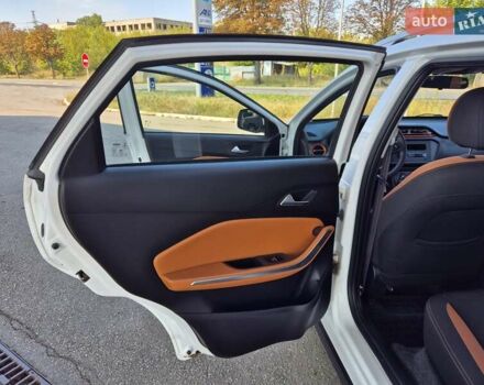 Белый Чери Tiggo 2, объемом двигателя 1.5 л и пробегом 85 тыс. км за 6800 $, фото 18 на Automoto.ua