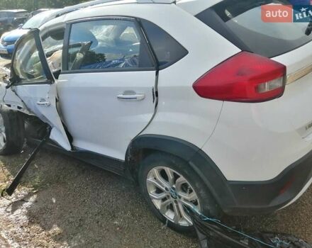 Белый Чери Tiggo 2, объемом двигателя 1.5 л и пробегом 30 тыс. км за 3800 $, фото 7 на Automoto.ua
