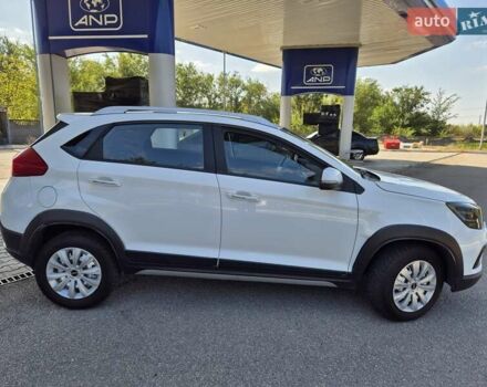 Белый Чери Tiggo 2, объемом двигателя 1.5 л и пробегом 85 тыс. км за 6800 $, фото 5 на Automoto.ua