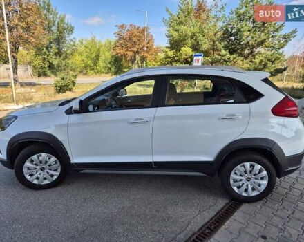 Белый Чери Tiggo 2, объемом двигателя 1.5 л и пробегом 85 тыс. км за 6800 $, фото 6 на Automoto.ua