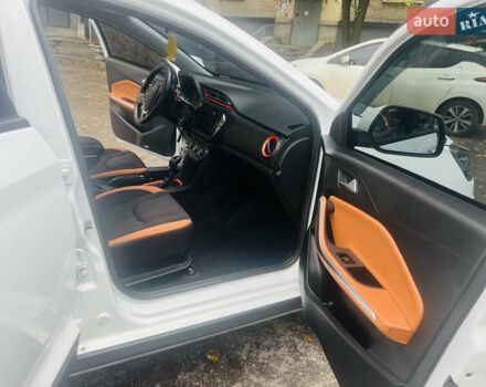 Білий Чері Tiggo 2, об'ємом двигуна 1.5 л та пробігом 73 тис. км за 8700 $, фото 12 на Automoto.ua
