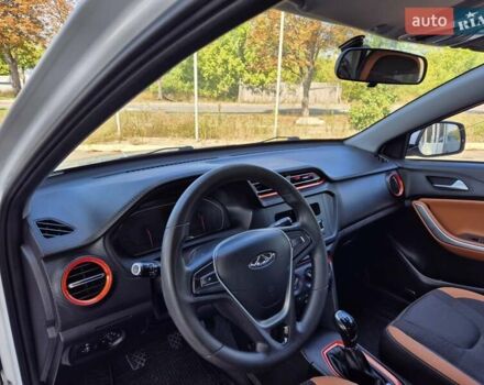 Белый Чери Tiggo 2, объемом двигателя 1.5 л и пробегом 85 тыс. км за 7700 $, фото 12 на Automoto.ua