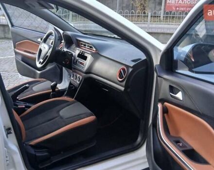 Чері Tiggo 2 2021 у Тернополі на Automoto.ua Білий Чері Tiggo 2, об'ємом двигуна 1.5 л та пробігом 214 тис. км за 5900 $, фото 18 на Automoto.ua