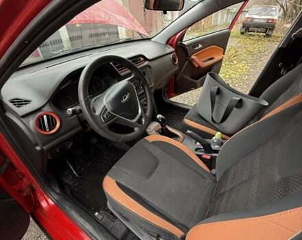 Красный Чери Tiggo 2, объемом двигателя 1.6 л и пробегом 46 тыс. км за 8800 $, фото 4 на Automoto.ua