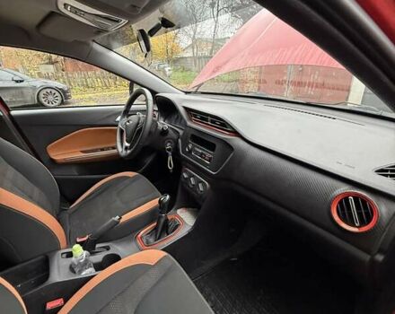 Красный Чери Tiggo 2, объемом двигателя 1.6 л и пробегом 46 тыс. км за 8800 $, фото 3 на Automoto.ua