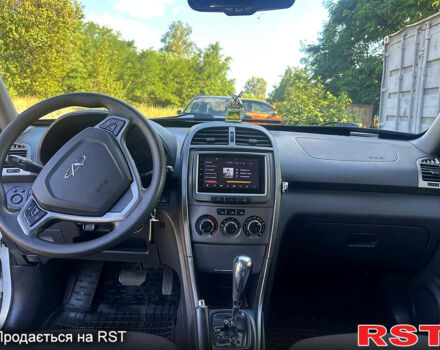 Белый Чери Tiggo 3, объемом двигателя 1.8 л и пробегом 76 тыс. км за 5500 $, фото 11 на Automoto.ua