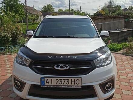 Чери Tiggo 3 2017 в Богуславе на Automoto.ua Белый Чери Tiggo 3, объемом двигателя 1.6 л и пробегом 42 тыс. км за 9000 $, фото 1 на Automoto.ua