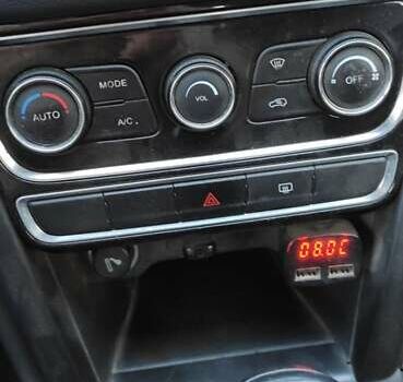 Серый Чери Tiggo 3, объемом двигателя 1.6 л и пробегом 140 тыс. км за 7600 $, фото 3 на Automoto.ua