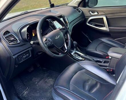 Белый Чери Tiggo 5, объемом двигателя 2 л и пробегом 151 тыс. км за 9750 $, фото 2 на Automoto.ua