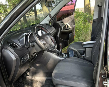 Черный Чери Tiggo 5, объемом двигателя 2 л и пробегом 132 тыс. км за 8900 $, фото 13 на Automoto.ua