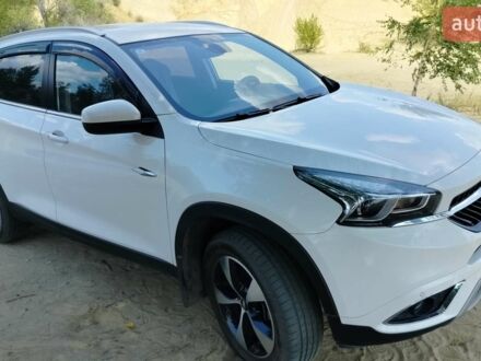 Белый Чери Tiggo 7, объемом двигателя 1.5 л и пробегом 39 тыс. км за 12000 $, фото 1 на Automoto.ua