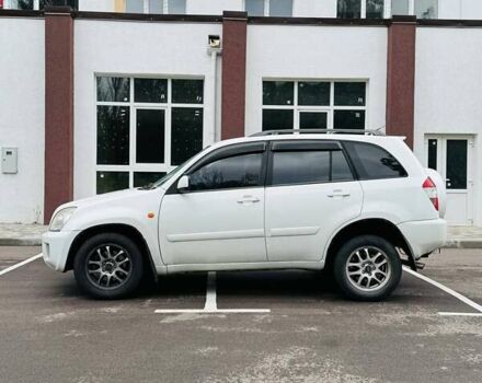 Белый Чери Тигго, объемом двигателя 2.4 л и пробегом 295 тыс. км за 3300 $, фото 2 на Automoto.ua