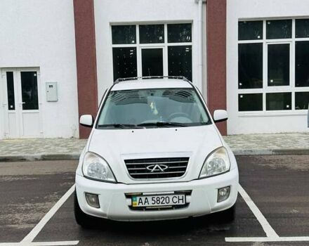 Белый Чери Тигго, объемом двигателя 2.4 л и пробегом 295 тыс. км за 3300 $, фото 1 на Automoto.ua