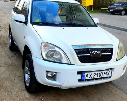 Белый Чери Тигго, объемом двигателя 2.4 л и пробегом 235 тыс. км за 4200 $, фото 1 на Automoto.ua