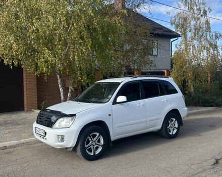 Белый Чери Тигго, объемом двигателя 2.4 л и пробегом 107 тыс. км за 4700 $, фото 4 на Automoto.ua