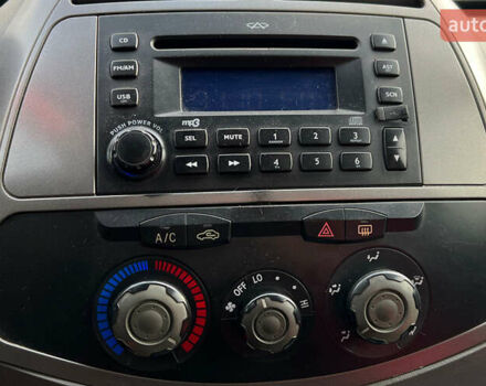 Белый Чери Тигго, объемом двигателя 2.4 л и пробегом 119 тыс. км за 4500 $, фото 12 на Automoto.ua