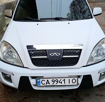 Белый Чери Тигго, объемом двигателя 2 л и пробегом 275 тыс. км за 2700 $, фото 8 на Automoto.ua