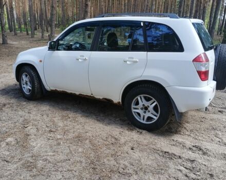 Белый Чери Тигго, объемом двигателя 2.4 л и пробегом 230 тыс. км за 3300 $, фото 2 на Automoto.ua