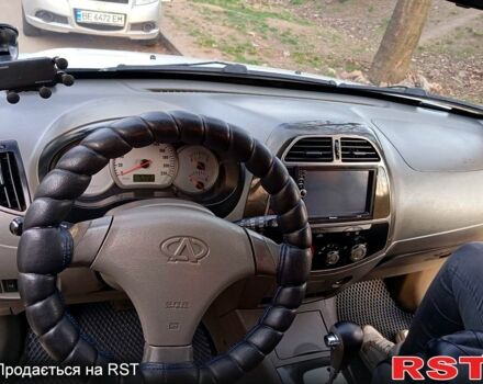 Белый Чери Тигго, объемом двигателя 2.4 л и пробегом 157 тыс. км за 4500 $, фото 5 на Automoto.ua
