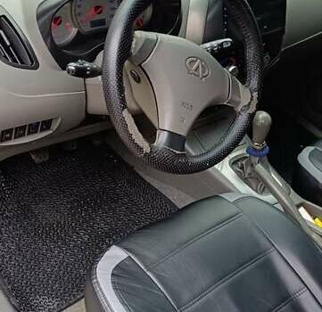 Белый Чери Тигго, объемом двигателя 2 л и пробегом 275 тыс. км за 2700 $, фото 15 на Automoto.ua