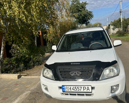 Белый Чери Тигго, объемом двигателя 2.4 л и пробегом 107 тыс. км за 4700 $, фото 2 на Automoto.ua