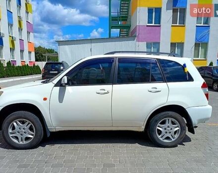 Белый Чери Тигго, объемом двигателя 2.4 л и пробегом 235 тыс. км за 4200 $, фото 6 на Automoto.ua