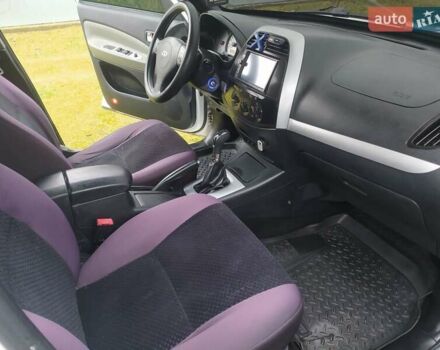 Білий Чері Тігго, об'ємом двигуна 1.6 л та пробігом 168 тис. км за 4500 $, фото 10 на Automoto.ua