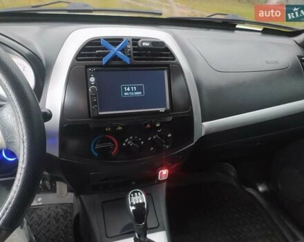 Білий Чері Тігго, об'ємом двигуна 1.6 л та пробігом 168 тис. км за 4500 $, фото 13 на Automoto.ua