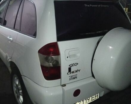 Білий Чері Тігго, об'ємом двигуна 2 л та пробігом 60 тис. км за 4500 $, фото 1 на Automoto.ua