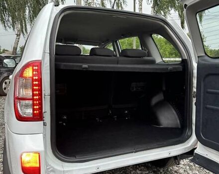 Білий Чері Тігго, об'ємом двигуна 1.85 л та пробігом 160 тис. км за 5300 $, фото 6 на Automoto.ua
