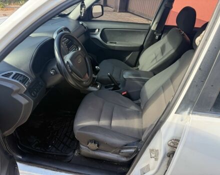 Білий Чері Тігго, об'ємом двигуна 1.8 л та пробігом 333 тис. км за 4350 $, фото 10 на Automoto.ua