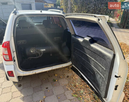 Белый Чери Тигго, объемом двигателя 1.85 л и пробегом 333 тыс. км за 4350 $, фото 13 на Automoto.ua