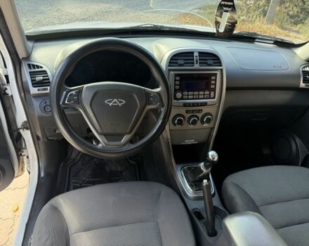 Білий Чері Тігго, об'ємом двигуна 1.8 л та пробігом 333 тис. км за 4350 $, фото 12 на Automoto.ua