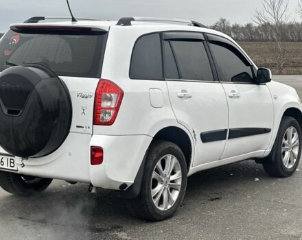 Білий Чері Тігго, об'ємом двигуна 1.8 л та пробігом 157 тис. км за 5000 $, фото 5 на Automoto.ua