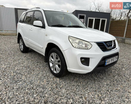 Белый Чери Тигго, объемом двигателя 1.85 л и пробегом 200 тыс. км за 4600 $, фото 2 на Automoto.ua