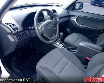 Белый Чери Тигго, объемом двигателя 1.8 л и пробегом 40 тыс. км за 6750 $, фото 6 на Automoto.ua
