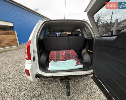 Белый Чери Тигго, объемом двигателя 1.85 л и пробегом 200 тыс. км за 4600 $, фото 16 на Automoto.ua