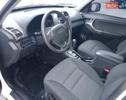 Белый Чери Тигго, объемом двигателя 1.8 л и пробегом 40 тыс. км за 6750 $, фото 39 на Automoto.ua