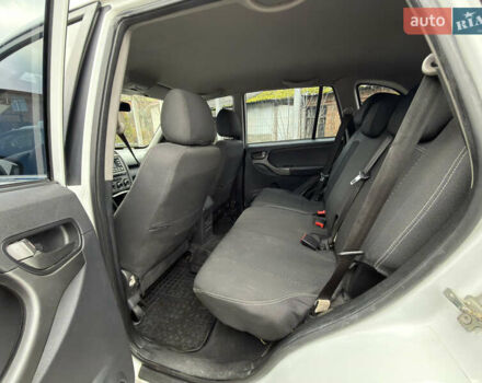 Белый Чери Тигго, объемом двигателя 1.85 л и пробегом 200 тыс. км за 4600 $, фото 15 на Automoto.ua